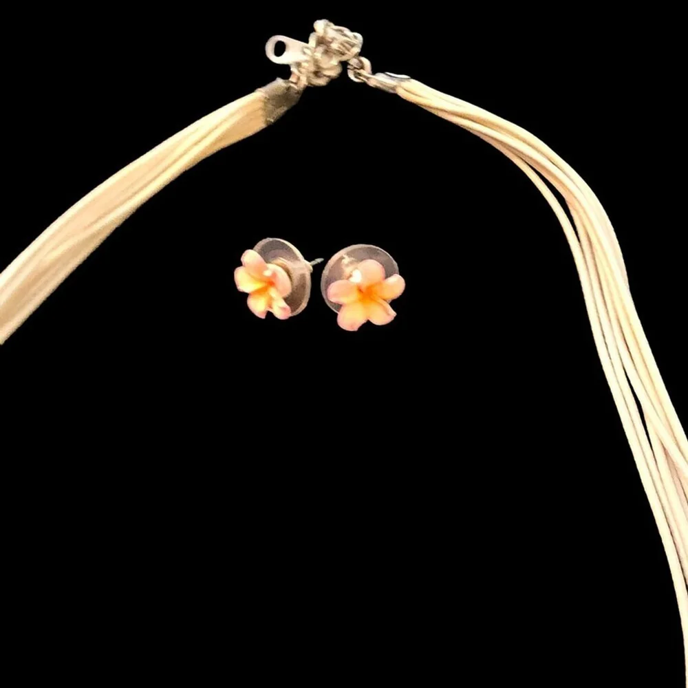 Pink Flower Necklace with Matching Earrings, Excellent‎ Condition